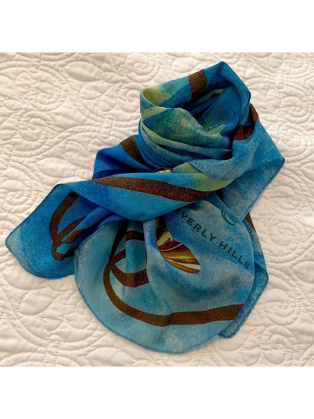 Vintage GIORGIO BEVERLY HILLS 100% silk scarf blue 34”x34” Made in Japan - Picture 3 of 10